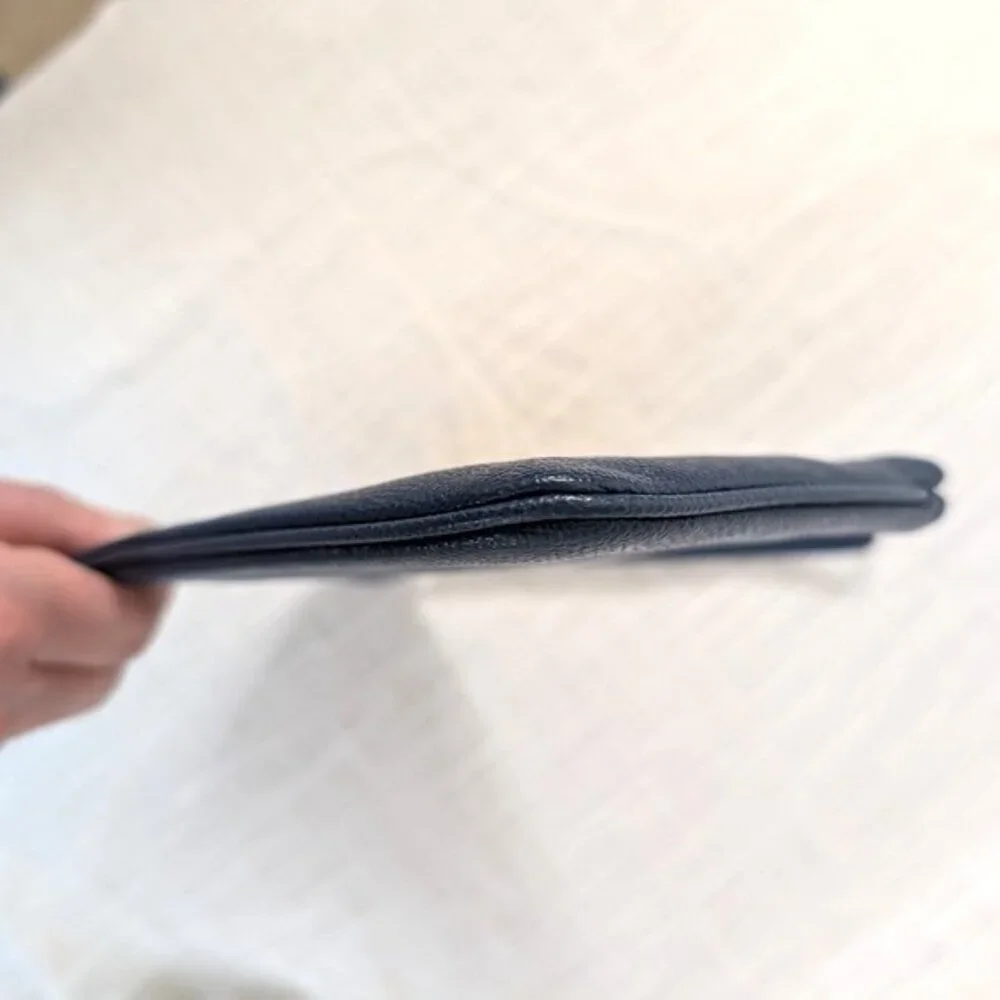 Like New Coach Navy‎ Wristlet 7 3/4